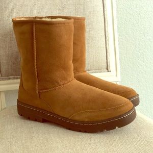 NEW* UGG Ultra Short Revival Boots